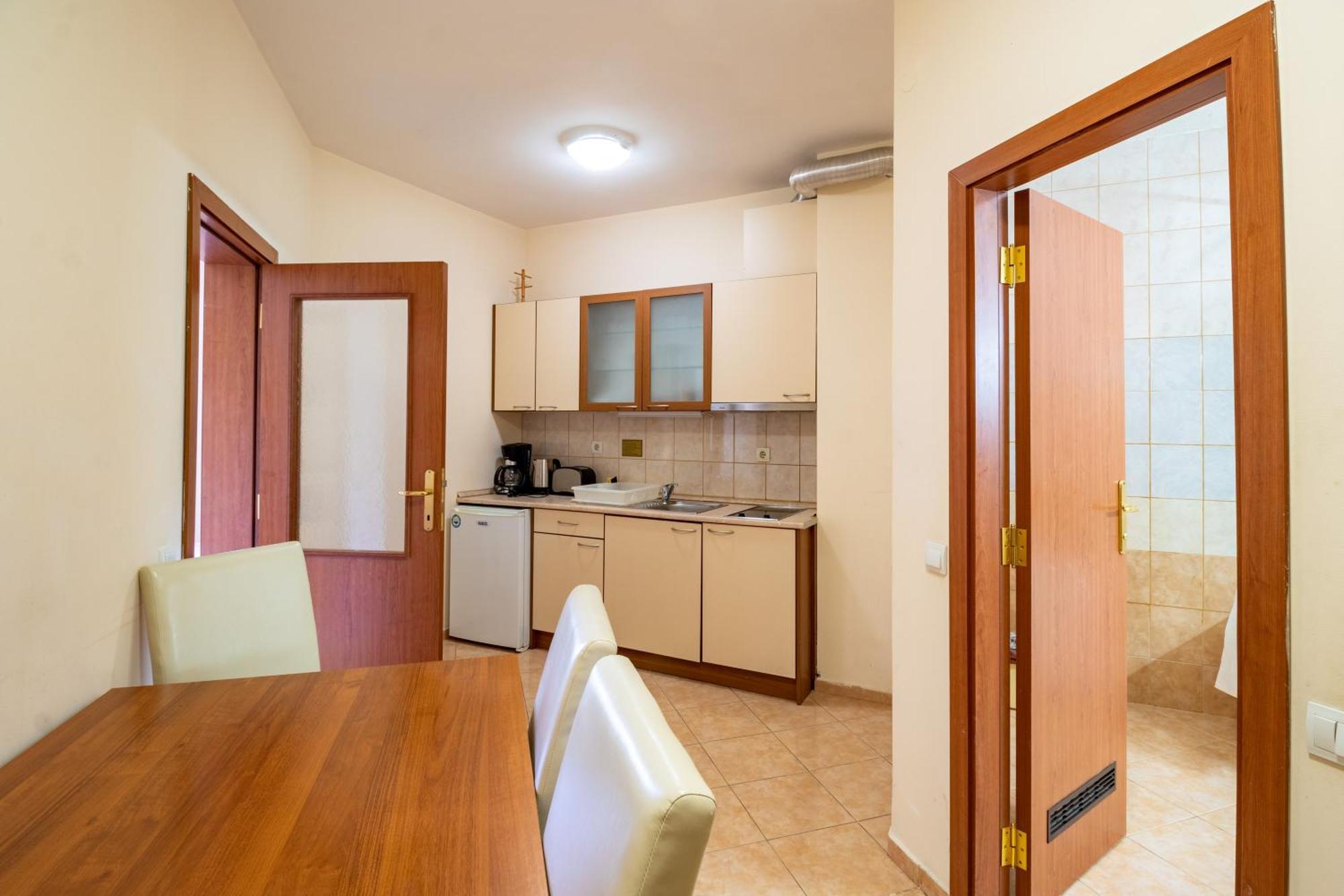 Charming One Bed Apartment 423 In Main Flora Building Боровец Экстерьер фото